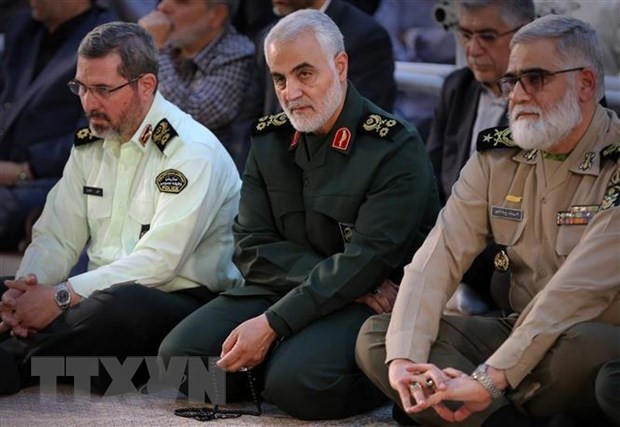 Người đứng đầu đơn vị Quds thuộc Lực lượng Vệ binh Cách mạng Hồi giáo Iran (IRGC), Thiếu tướng Qasem Soleimani (giữa) tại một sự kiện ở Tehran ngày 4/6/2019. (Nguồn: AFP/TTXVN)