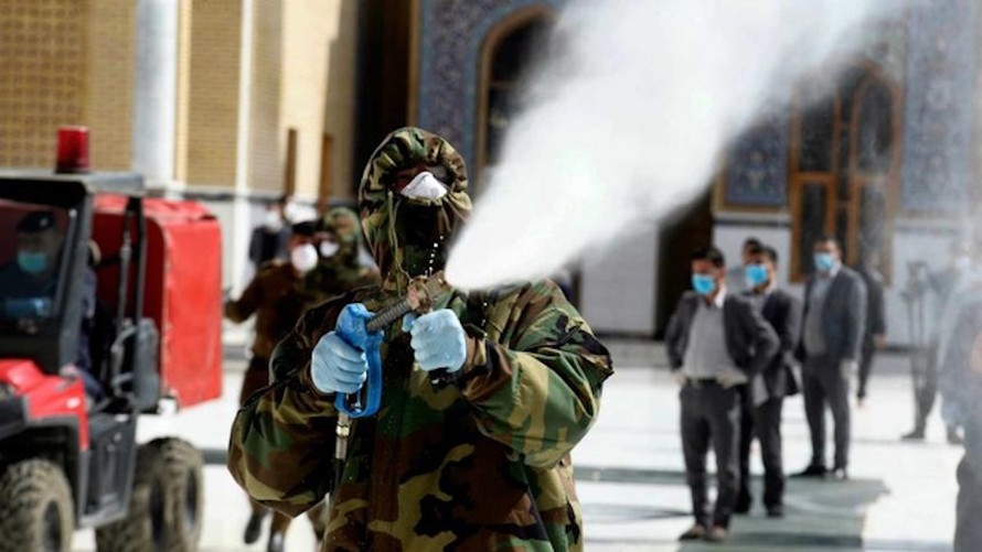 77 người chết vì virus corona, quân đội Iran vào cuộc chống dịch bệnh