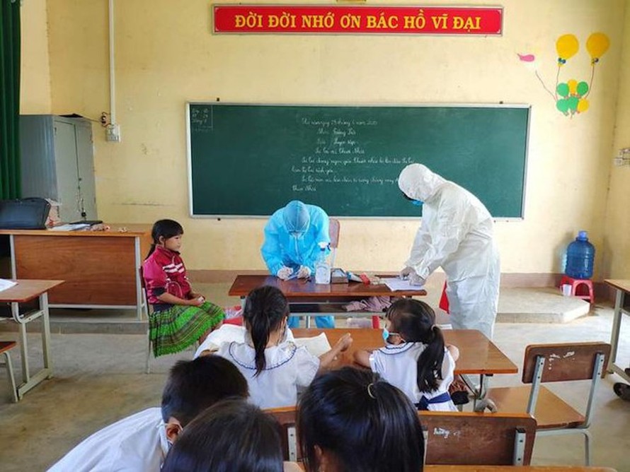 Tiến hành khám sàng lọc để phát hiện sớm bệnh bạch hầu tại tỉnh Đắk Nông