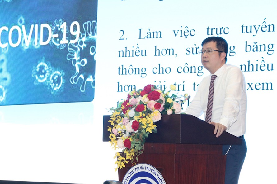 Cục trưởng Cục Báo chí (Bộ TT&TT) Nguyễn Thanh Lâm phát biểu tại Hội nghị sơ kết 6 tháng đầu năm 2020