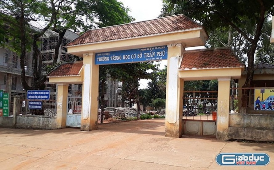 Nhân viên thư viện Trường trung học cơ sở Trần Phú được xác định là người đã làm lộ đề thi. Ảnh: MT