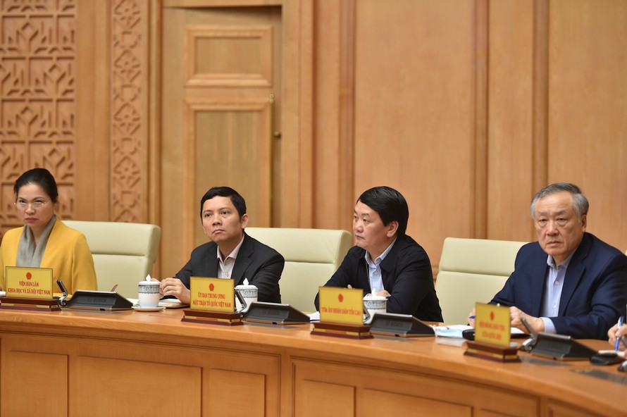 Các đại biểu tham dự phiên họp Chính phủ thường kỳ tháng 11/2020.