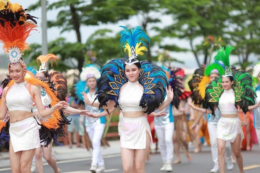 Du khách sẽ có cơ hội trải nghiệm Lễ hội đường phố Carnaval mùa Đông khi đến với thành phố Hạ Long (Quảng Ninh) dịp đầu năm mới 2021.