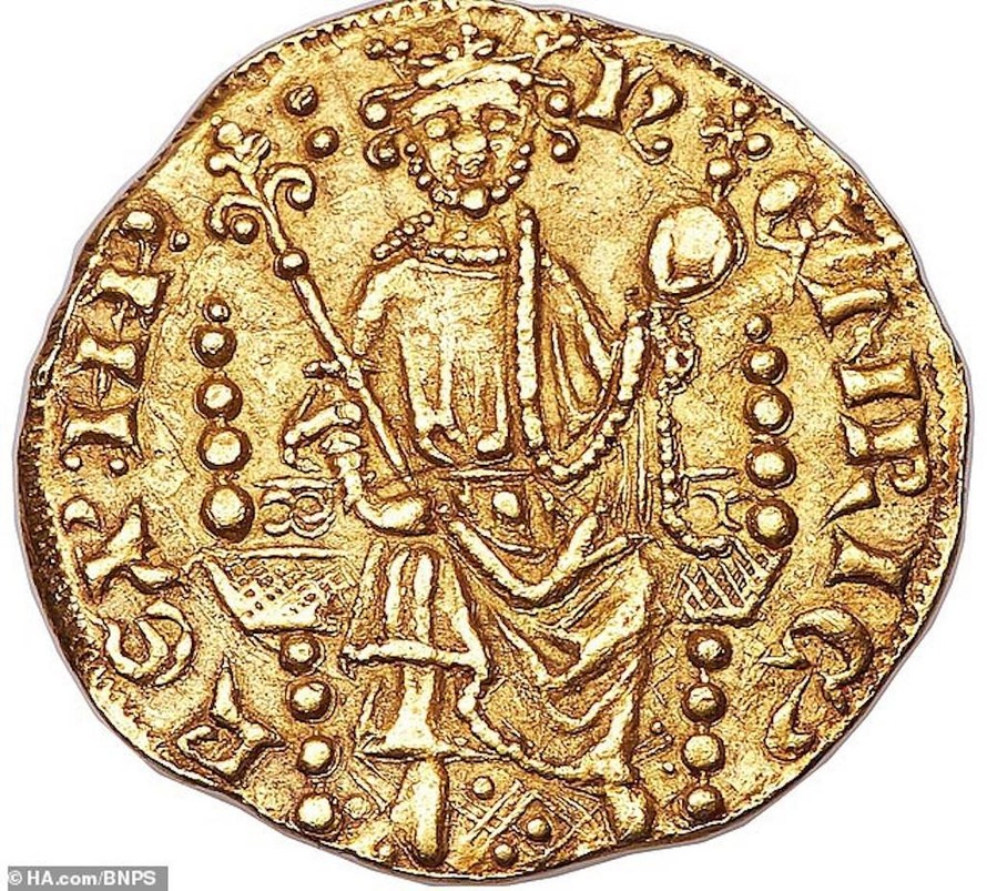 Đồng xu vàng gần 800 tuổi có giá khoảng 17 tỷ đồng