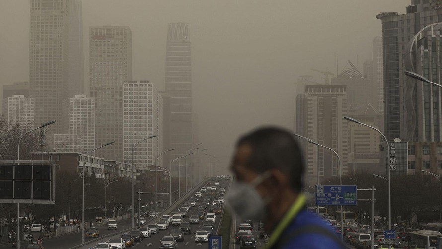 Ô nhiễm không khí là nguy cơ xấu đối với sức khỏe con người, gây hậu quả nặng nề. (Ảnh minh hoạ)