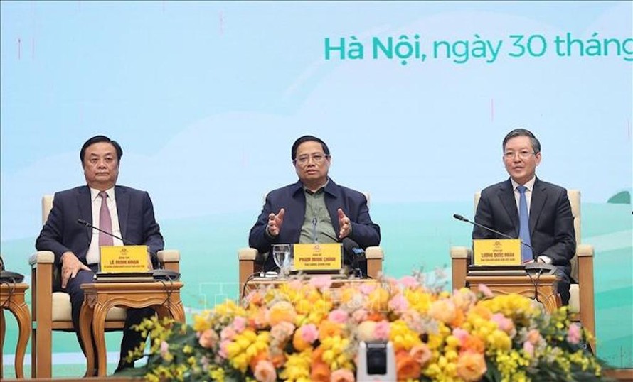 Thủ tướng Phạm Minh Chính đối thoại với nông dân.