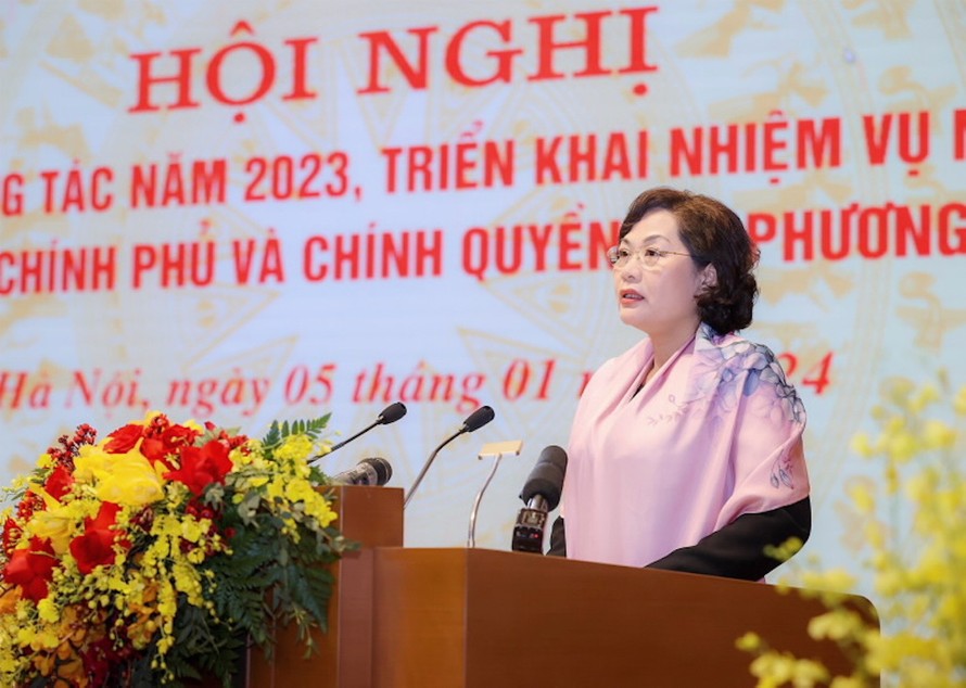 Thống đốc Nguyên Thị Hồng phát biểu tham luận tại Hội nghị