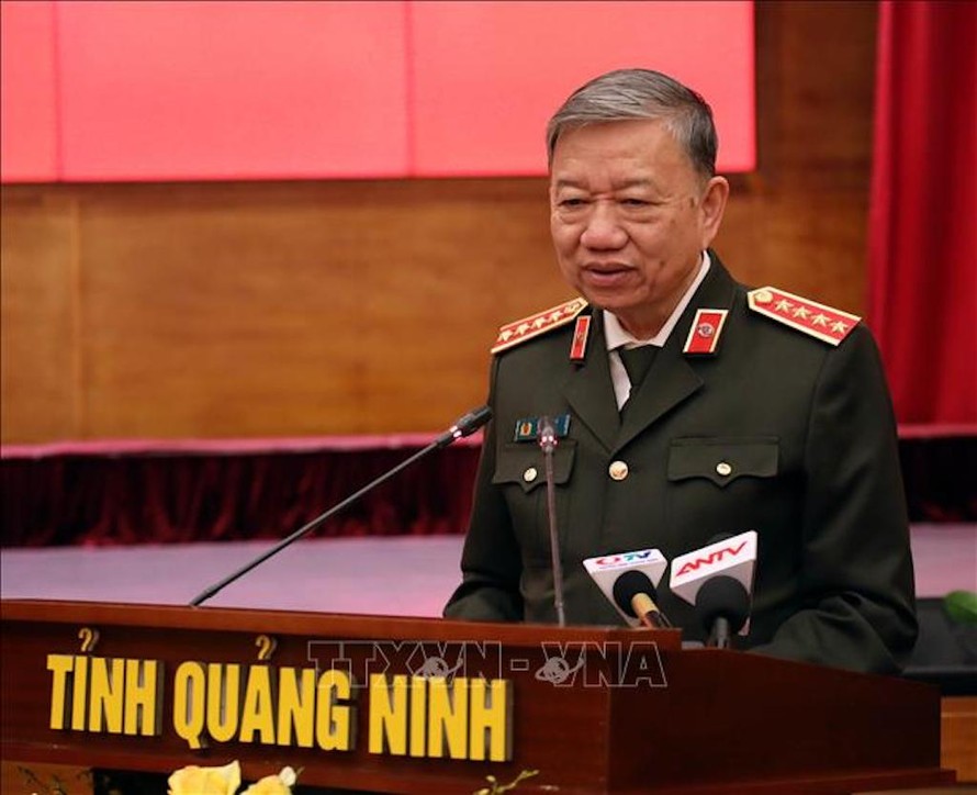 Đại tướng Tô Lâm, Ủy viên Bộ Chính trị, Bộ trưởng Bộ Công an, phát biểu tại buổi làm việc.