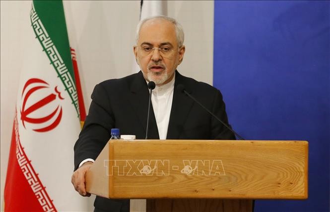 Ngoại trưởng Mohammad Javad Zarif phát biểu tại Tehran, Iran. Ảnh: AFP/TTXVN