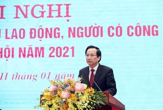 Bộ trưởng Đào Ngọc Dung cho biết, năm 2020, do ảnh hưởng của COVID-19 tỷ lệ lao động thất nghiệp cao nhất 10 năm qua. (Ảnh: Tiền Phong) 