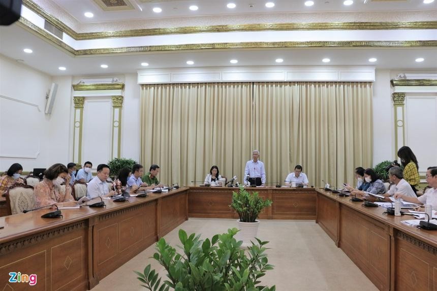 Phó chủ tịch UBND TP.HCM Võ Văn Hoan chủ trì cuộc họp về xử lý ô nhiễm tiếng ồn. Ảnh: Thu Hằng.