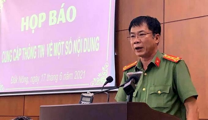 Đại tá Hồ Quang Thắng phát biểu tại buổi họp báo. (Ảnh: Thanh Niên)