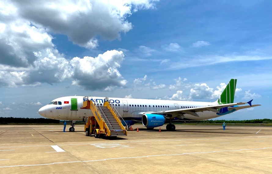 Bamboo Airways thực hiện 2 chuyến bay đưa gần 400 công dân Quảng Bình về quê