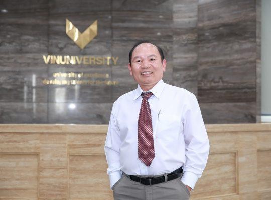 GS. Huỳnh Đình Chiến (Viện Khoa học Sức Khoẻ, trường Đại học VinUni). (Ảnh: VinUni)