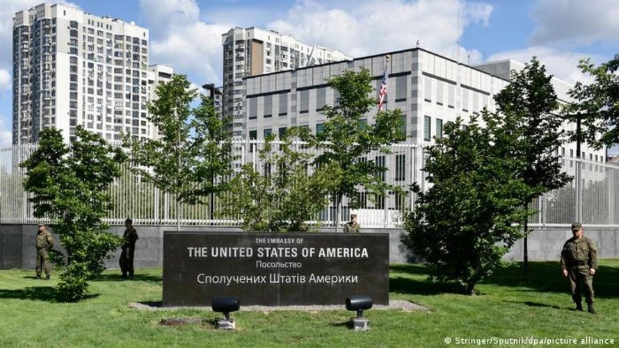 Đại sứ quán Mỹ tại Kiev. Ảnh: Sputnik/DPA
