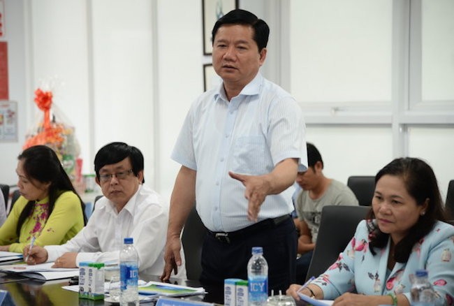 Bí thư Thành ủy Đinh La Thăng phát biểu chỉ đạo tại buổi làm việc với Cty Vinamilk chiều 2-2 - Ảnh Tự Trung ( Báo Tuổi Trẻ TP HCM)