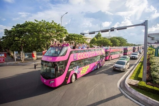 Tại Cocobay, du khách sẽ được trải nghiệm mô hình xe buýt 2 tầng lần đầu tiên xuất hiện tại Đà Nẵng