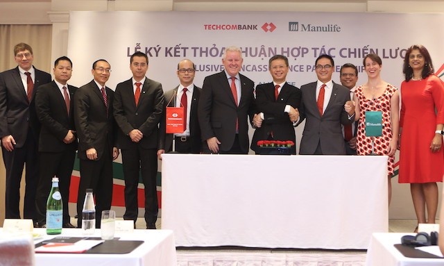 Techcombank & Manulife Việt Nam hợp tác bảo hiểm độc quyền 15 năm