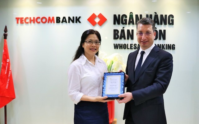 Techcombank liên tiếp nhận giải thưởng quốc tế về thanh toán xuất sắc
