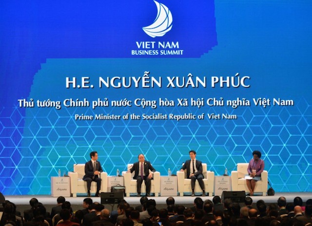 Thủ tướng Chính phủ Nguyễn Xuân Phúc phát biểu tại Hội nghị Thượng đỉnh Kinh doanh Việt Nam (VBS) 