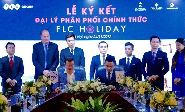 Ông Trần Quang Huy - Tổng Giám đốc, đại diện Tập đoàn FLC ký hợp đồng hợp tác