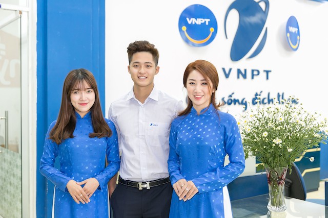 Năm 2016 thương hiệu VinaPhone đứng thứ 9 trong Top 10 thương hiệu giá trị nhất Việt Nam, năm 2017 VinaPhone đã tăng 1 bậc so với 2016.