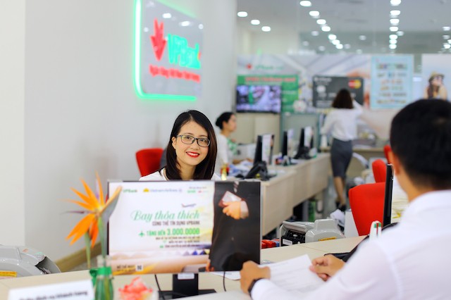CEO VPBank mong muốn hơn 10 ngàn CBNV VPBank cùng chung quyết tâm đưa ngân hàng này vào Top 3 Ngân hàng giá trị nhất Việt Nam vào năm 2022.