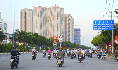 Bất động sản trong nước sẽ đón nhận nhiều nhân tố tích cực khi làn sóng doanh nghiệp FDI (nước ngoài) gia nhập thị trường Việt Nam. Ảnh: Vũ Lê