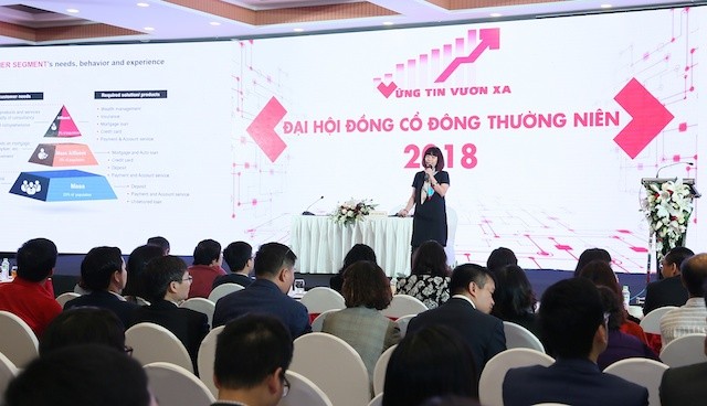 Giám đốc khối tiếp thị Nguyễn Thị Vân Anh chia sẻ mục tiêu tăng trưởng năm 2018
