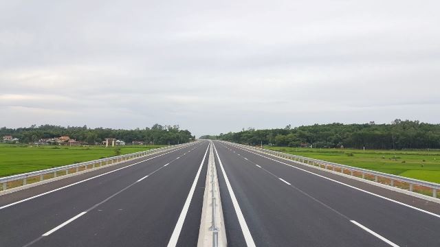 Tuyến đường cao tốc Đà Nẵng – Quảng Ngãi (Ảnh: VEC)