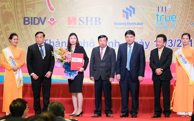 SHB khẳng định cam kết luôn đồng hành cùng doanh nghiệp, doanh nhân, cùng sự phát triển của đất nước nói chung và tỉnh Nghệ An nói riêng.