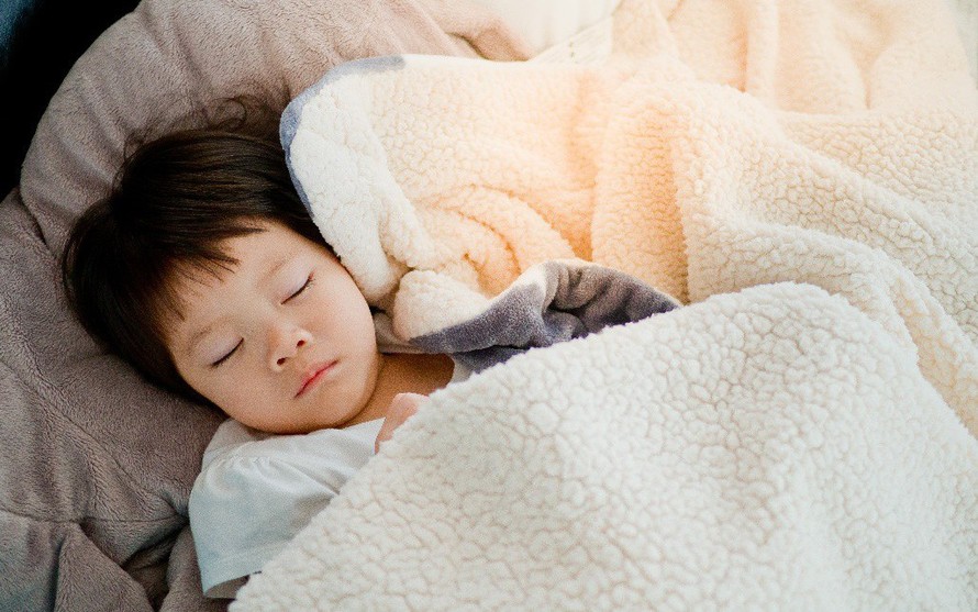 Tại sao ngủ ngon giúp bé thông minh hơn?