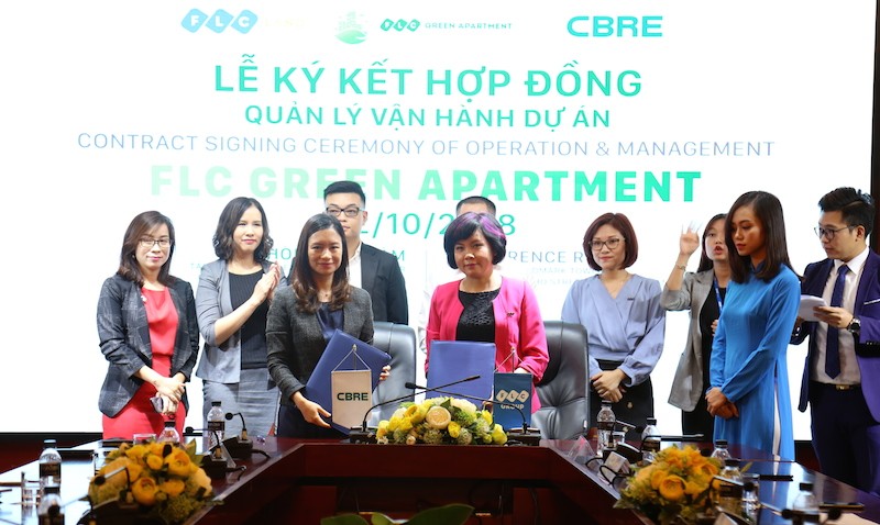 Lễ ký kết hợp đồng quản lý vận hành FLC Green Apartment giữa FLC Group và CBRE Việt Nam ​