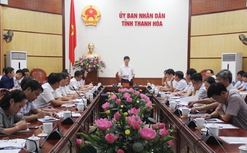 Đồng chí Nguyễn Đình Xứng, Phó Bí thư Tỉnh ủy, Chủ tịch UBND tỉnh phát biểu kết luận buổi làm việc 
