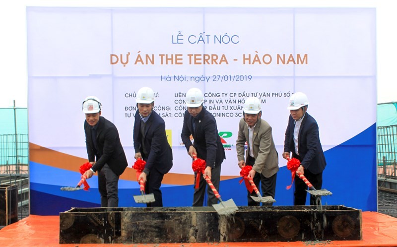 The Terra – Hào Nam – dự án tọa lạc tại vị trí đắc địa ngay trung tâm quận Đống Đa (Hà Nội) đã chính thức được cất nóc.