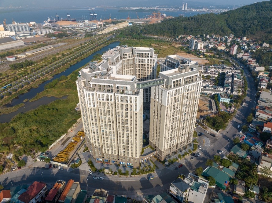 Tòa tháp Jinju Tower - dự án The Dragon Castle dự kiến bàn giao trước Tết Giáp Thìn 2024 cho cư dân