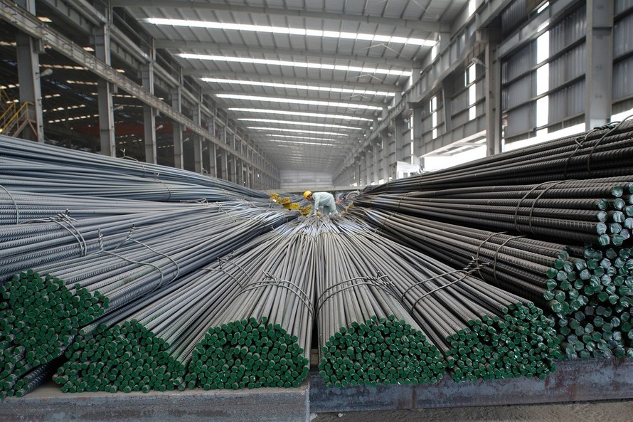 Ngoài thép thành phẩm, Hòa Phát đã cung cấp cho thị trường 1 triệu tấn phôi thép, phục vụ sản xuất thép xây dựng, riêng tháng 7 là 169.000 tấn.