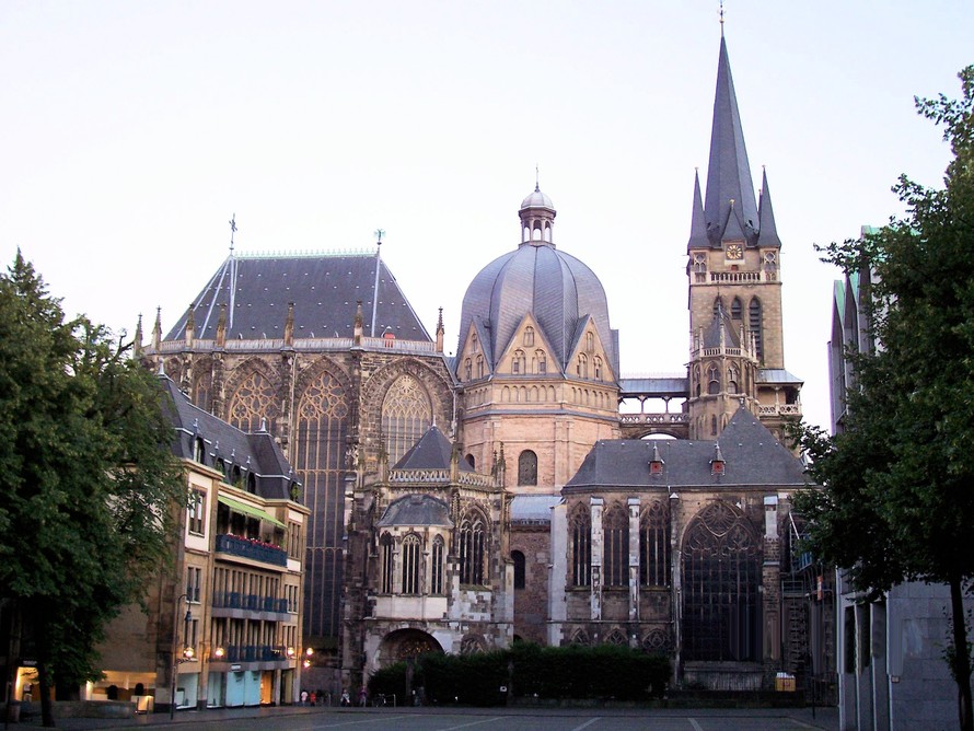 Nhà thờ chính tòa Aachen