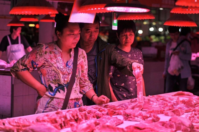 Thịt lợn tăng giá đột biến khiến nhiều người Trung Quốc không dám chi tiền mua. (Nguồn: Getty)