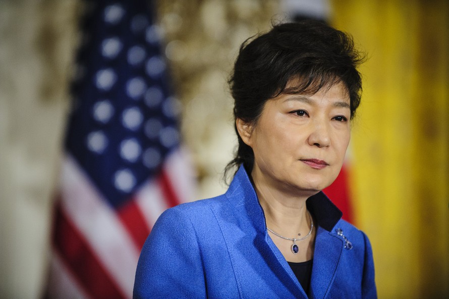 Choi - Gate: Bà đồng làm chao đảo chính trường Hàn Quốc