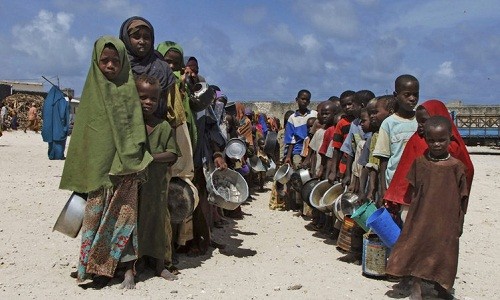 Người dân châu Phi đang phải đối mặt với nạn đói và bệnh dịch. Ảnh: Pressherald