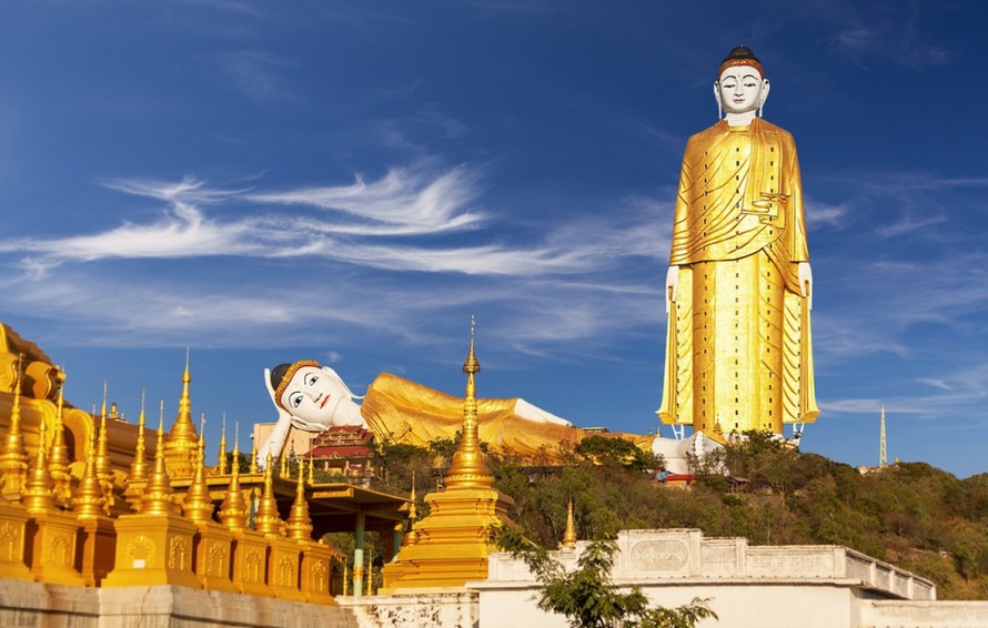 Tượng Phật Laykyun Sekkya nằm trên đỉnh đồi Po Kaung, Myanmar