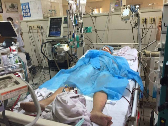 Mặc dù được nhiều bác sĩ giỏi nhất bệnh viện Bạch Mai và những phương tiện hiện đại nhất hỗ trợ nhưng bệnh nhân Ng. đã không thể qua khỏi (Ảnh: N.H)