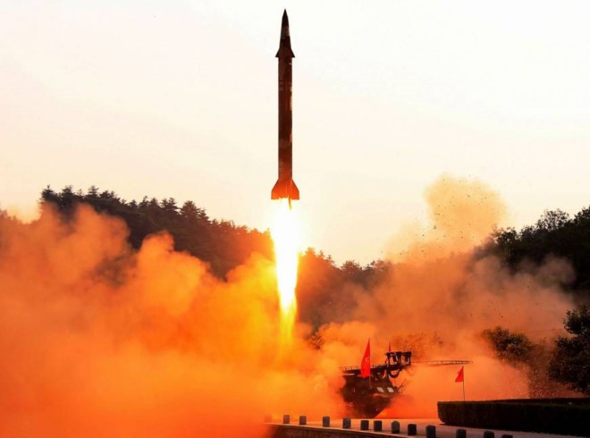 Một vụ thử tên lửa của Triều Tiên. Ảnh: AFP