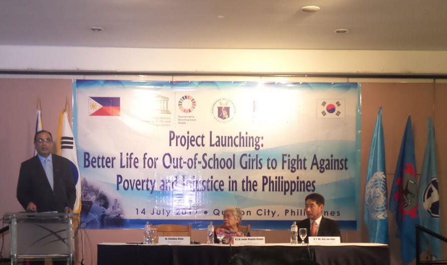 Cải thiện cuộc sống của những bé gái thất học ở Philippines