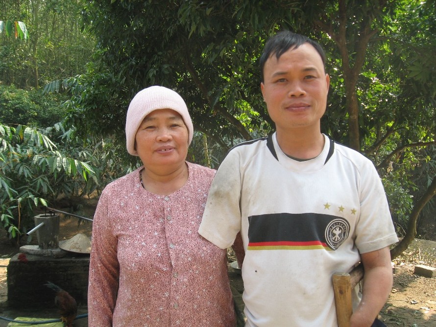 Nguyễn Đình Tuấn và mẹ