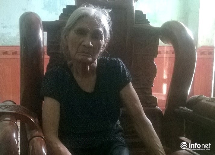 Bà Nguyễn Thị Mận chia sẻ với PV về việc nhiều người "lạ" lọt vào nhà mình