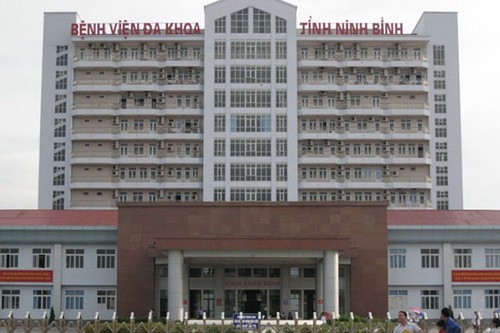 BVĐK tỉnh Ninh Bình - nơi xảy ra sự việc nhân viên y tế bị người nhà bệnh nhân lăng mạ, hành hung khi đang làm nhiệm vụ.