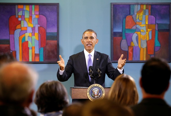 Cựu tổng thống Obama hầu như đã tránh việc lên tiếng về các chính sách của người kế nhiệm. Ảnh: Reuters