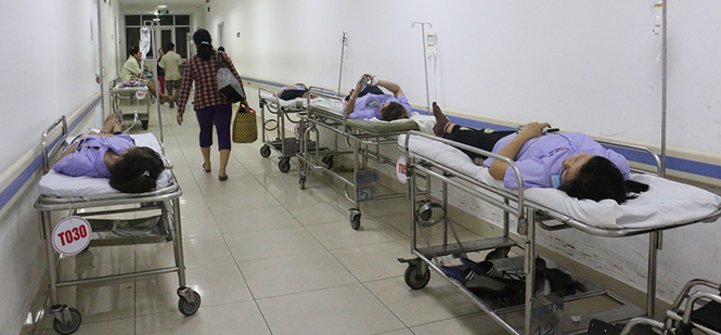 Công nhân nhập viện cấp cứu tại BV Nguyễn Đình Chiểu 
